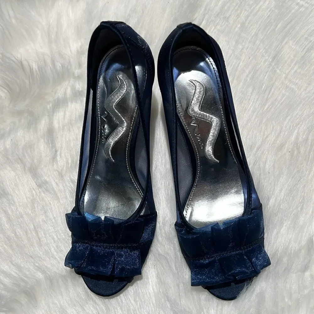 Nina raizel Navy Blue Sheer Ruffled pumps‎ Size 6M.  B78